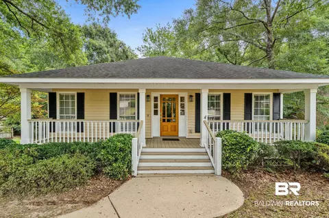3004 E Lindholm Dr, Mobile, AL 36693