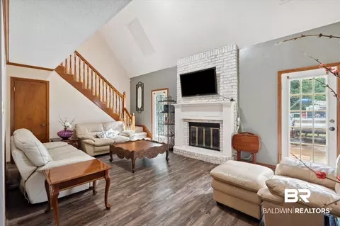 5515 Windmill Dr, Mobile, AL 36693 photo 2
