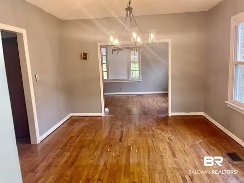 461 Cedar Ave, Mobile, AL 36603 photo 3