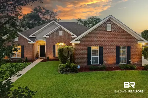 10206 Summerlake Dr, Mobile, AL 36608