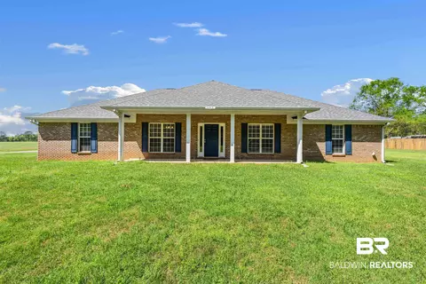 24431 Day Rd, Robertsdale, AL 36567