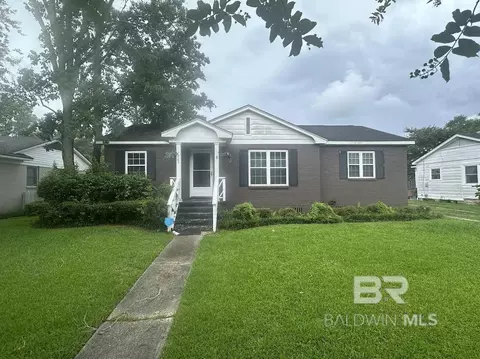 2903 Thornhill Dr, Mobile, AL 36606 photo 1