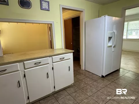 608 E Laurel St, Atmore, AL 36502 photo 12