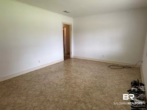 608 E Laurel St, Atmore, AL 36502 photo 8