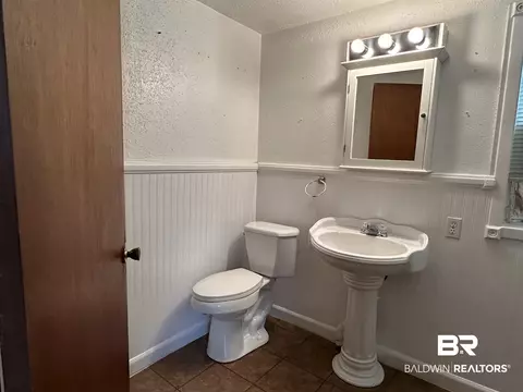 608 E Laurel St, Atmore, AL 36502 photo 31