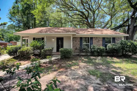 505 Pecan Dr, Daphne, AL 36526