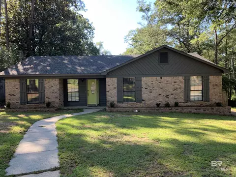102 Valley Cir, Daphne, AL 36526