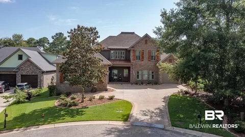 104 Sand Hill Dr, Fairhope, AL 36532