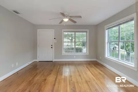 55 S Bishop Ln, Mobile, AL 36608 photo 3