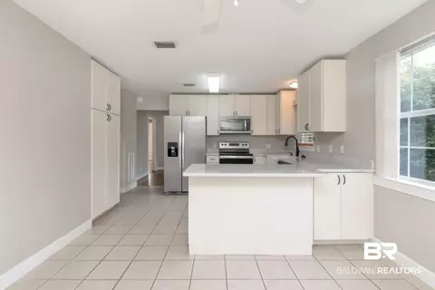 55 S Bishop Ln, Mobile, AL 36608 photo 10