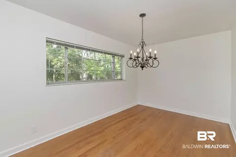 251 Irvine Rd, Mobile, AL 36606 photo 2
