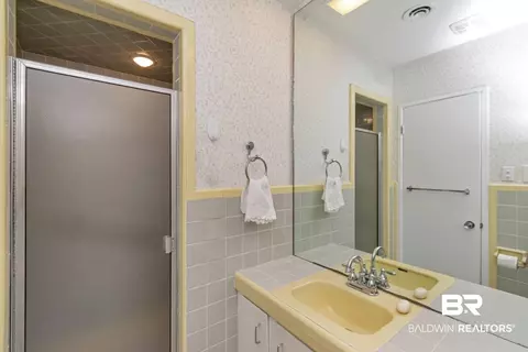 251 Irvine Rd, Mobile, AL 36606 photo 9