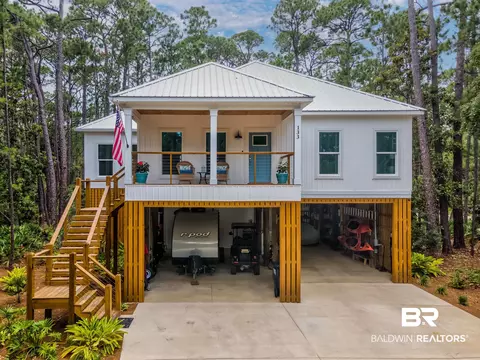 133 Beauregard St, Dauphin Island, AL 36528