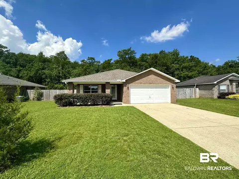 1810 Bay St, Foley, AL 36535