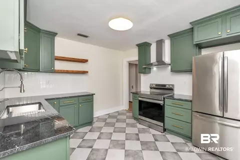 359 Tuttle Ave, Mobile, AL 36604 photo 2