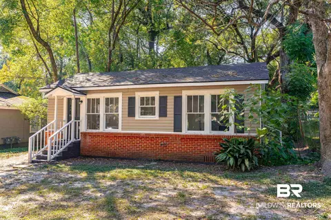 166 Crenshaw St, Mobile, AL 36606 photo 1