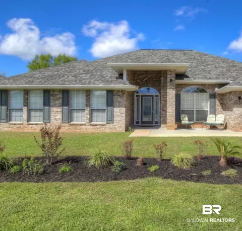 213 Heather Ln, Fairhope, AL 36532