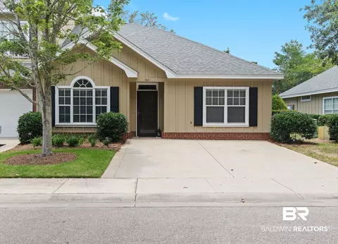 430 W Fort Morgan Rd #204, Gulf Shores, AL 36542
