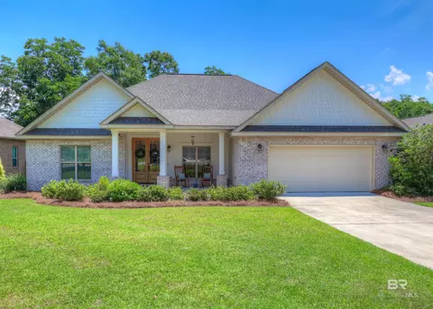 21438 Roundhouse Rd, Fairhope, AL 36532