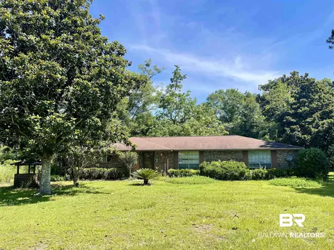 19797 Chestnut Dr, Foley, AL 36535
