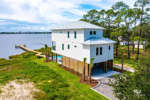 1165 Water Oaks Cir, Gulf Shores, AL 36542