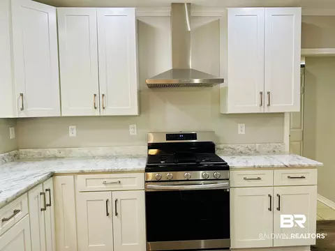 910 Cottage Hill Ave, Mobile, AL 36693 photo 32