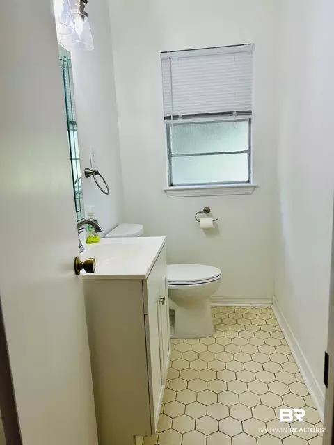 910 Cottage Hill Ave, Mobile, AL 36693 photo 30
