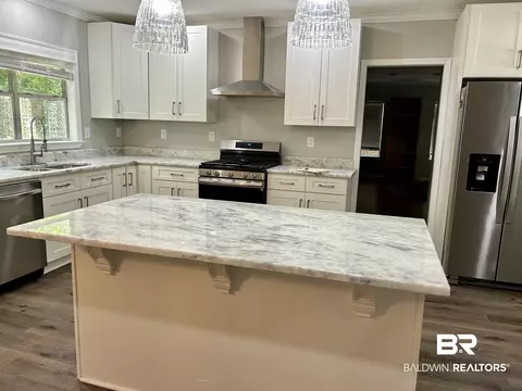 910 Cottage Hill Ave, Mobile, AL 36693 photo 15