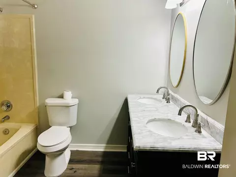 910 Cottage Hill Ave, Mobile, AL 36693 photo 5