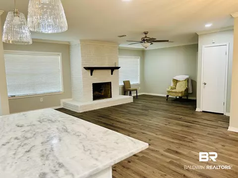 910 Cottage Hill Ave, Mobile, AL 36693 photo 10