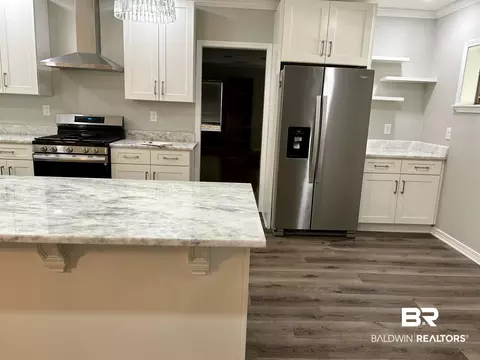 910 Cottage Hill Ave, Mobile, AL 36693 photo 14
