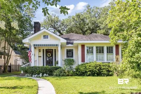 1917 Clearmont St, Mobile, AL 36606