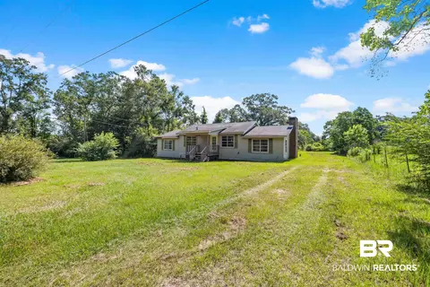45990 Eastwood Dr, Bay Minette, AL 36507
