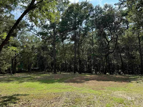 129 Rays Ln, Daphne, AL 36526