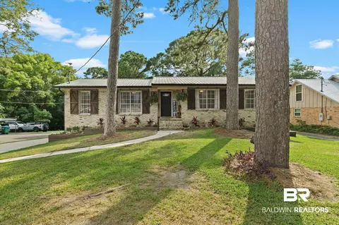 14 Lee Cir, Spanish Fort, AL 36527