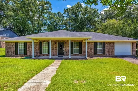 7037 S Woodlea Dr, Mobile, AL 36695