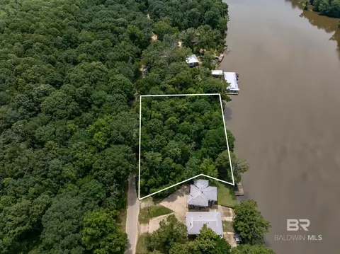 8075 Bryants Landing Rd, Stockton, AL 36579