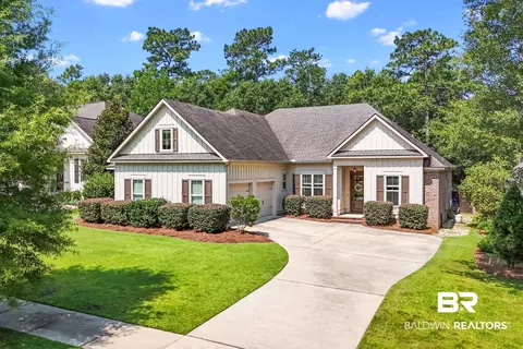 247 Wentworth St, Fairhope, AL 36532