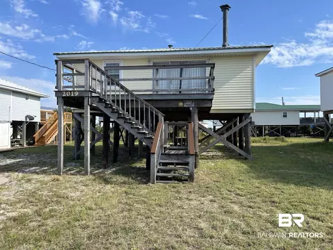 2019 Cadillac Ave, Dauphin Island, AL 36528