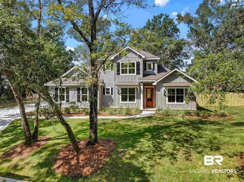 835 Summer Lake St, Fairhope, AL 36532