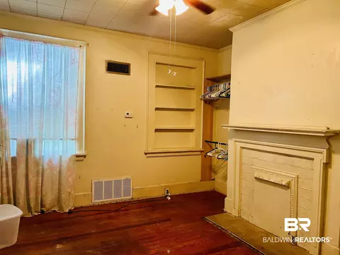 202 4th St, Chickasaw, AL 36611 photo 17