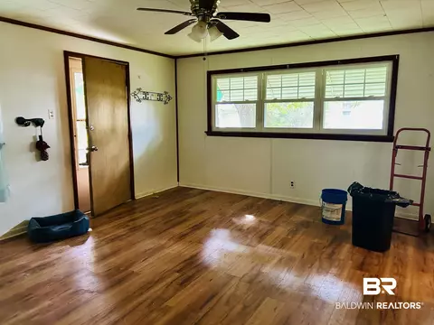 202 4th St, Chickasaw, AL 36611 photo 8