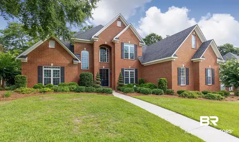 7586 Willow Cir, Mobile, AL 36695
