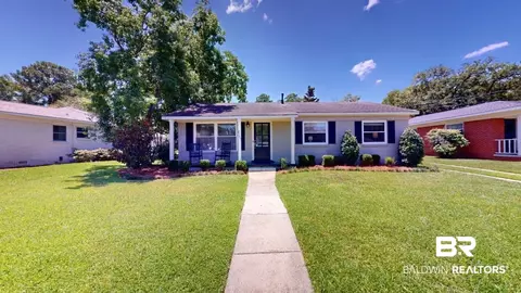 2765 N Barksdale Dr, Mobile, AL 36606