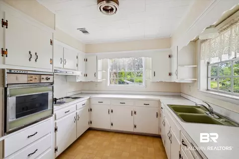 7250 Griffice Rd, Mobile, AL 36618 photo 8