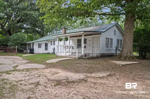 23245 Pearson Ln, Robertsdale, AL 36567