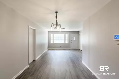 659 Grand Blvd, Chickasaw, AL 36611 photo 7