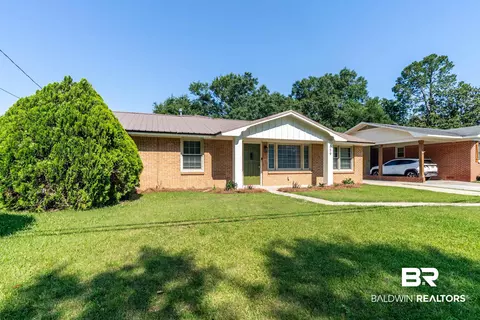 659 Grand Blvd, Chickasaw, AL 36611 photo 2