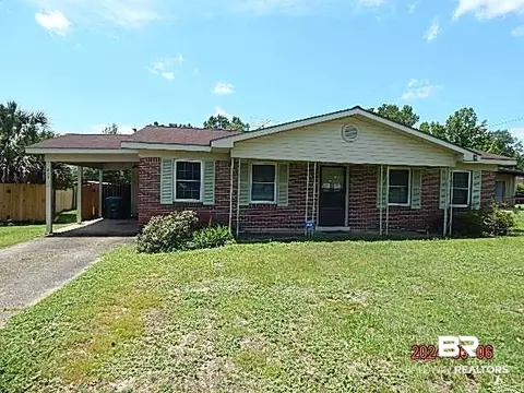420 Holt St, Flomaton, AL 36441