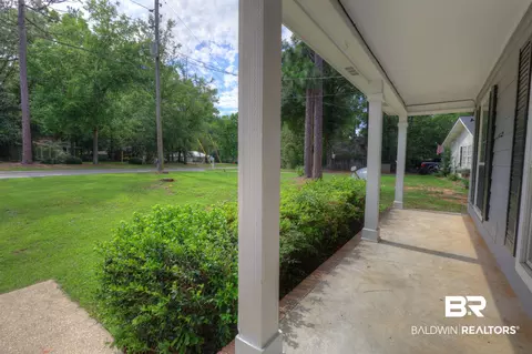 492 Ridgewood Dr, Daphne, AL 36526 photo 2